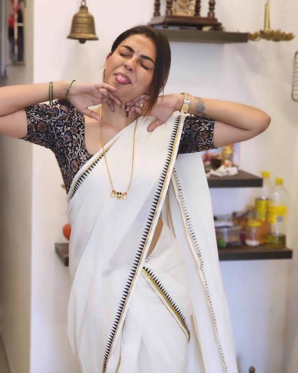 Anushree Actress Inspired Temple Set Mundu | Premium Quality