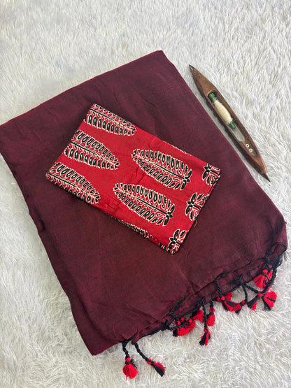 Khadi Cotton Saree with Printed Blouse – Premium Quality