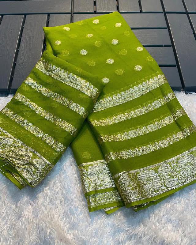 Viscose Georgette Saree With Contrast Blouse