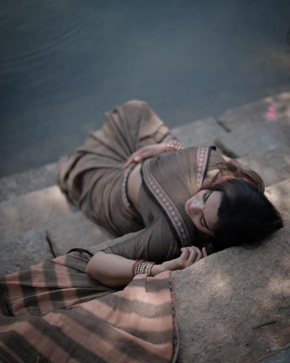 Pure Cotton Coin Small Border Saree