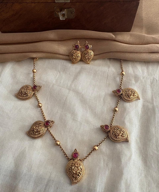 Mango Necklace